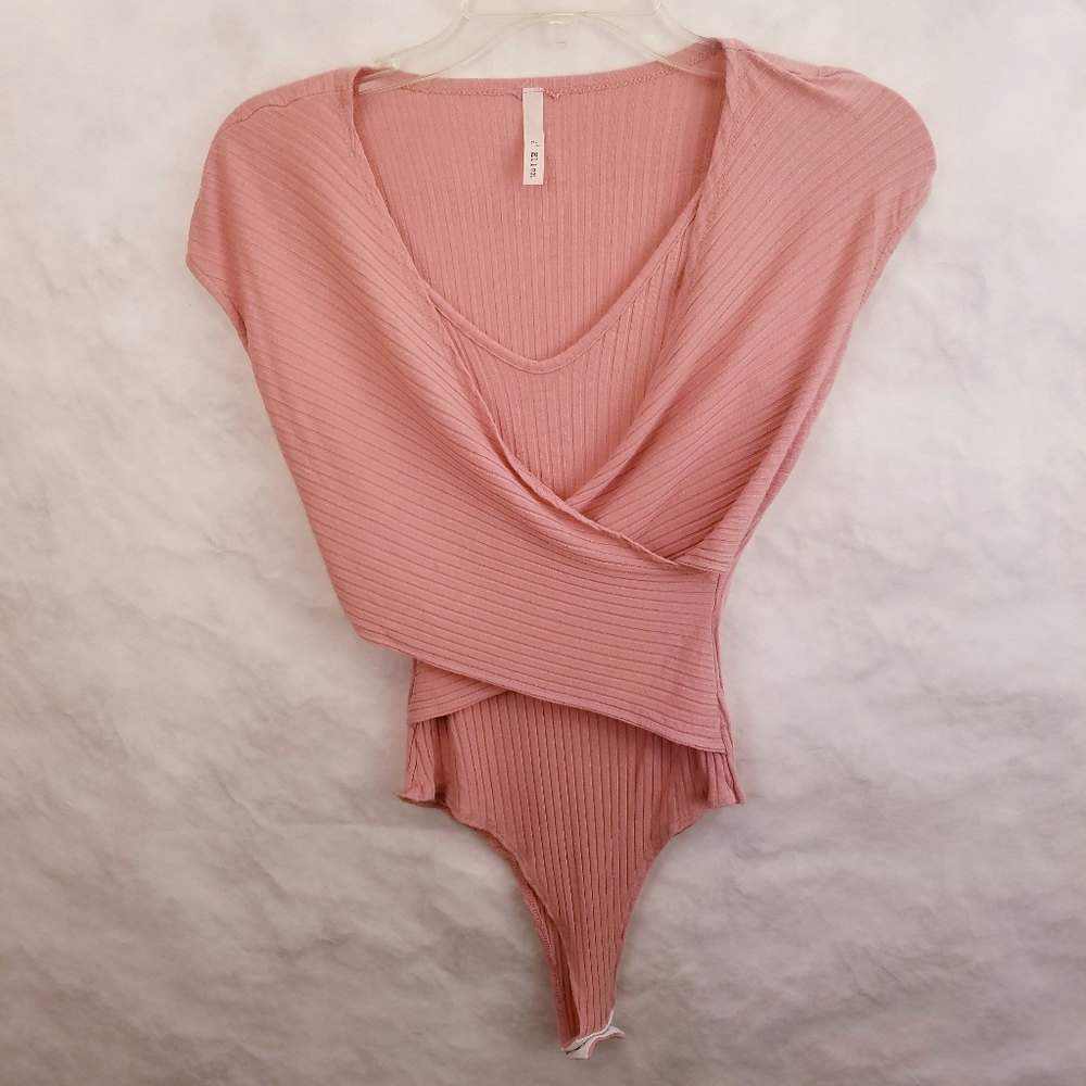 A+Ellen bodysuit peach color